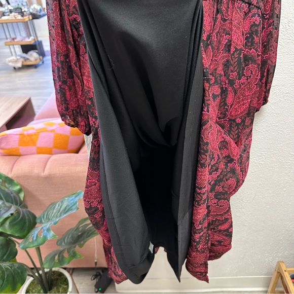 Torrid black and red paisley chiffon dress - Picture 5 of 10